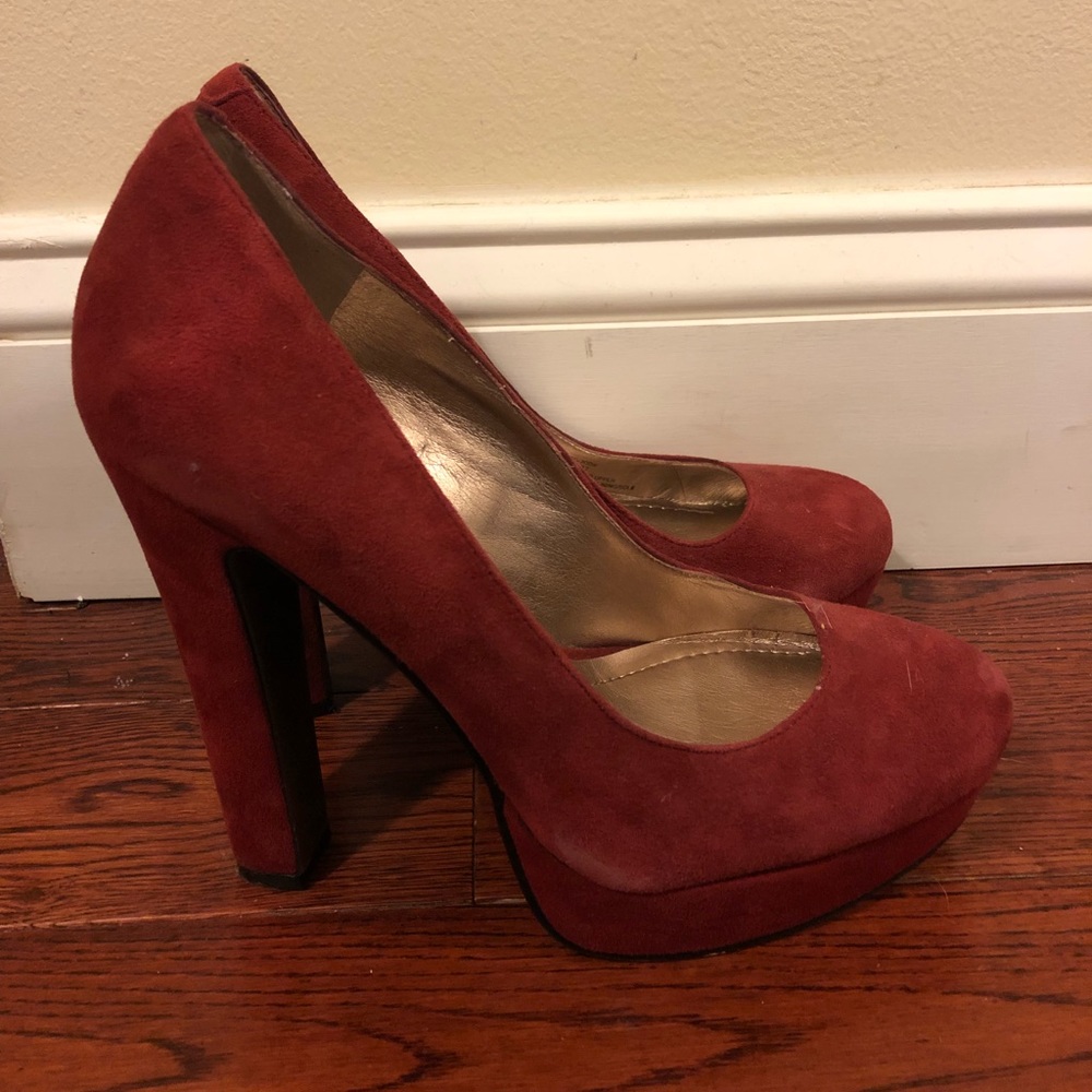 Burgundy Suede BCBGeneration Pumps (size 7)